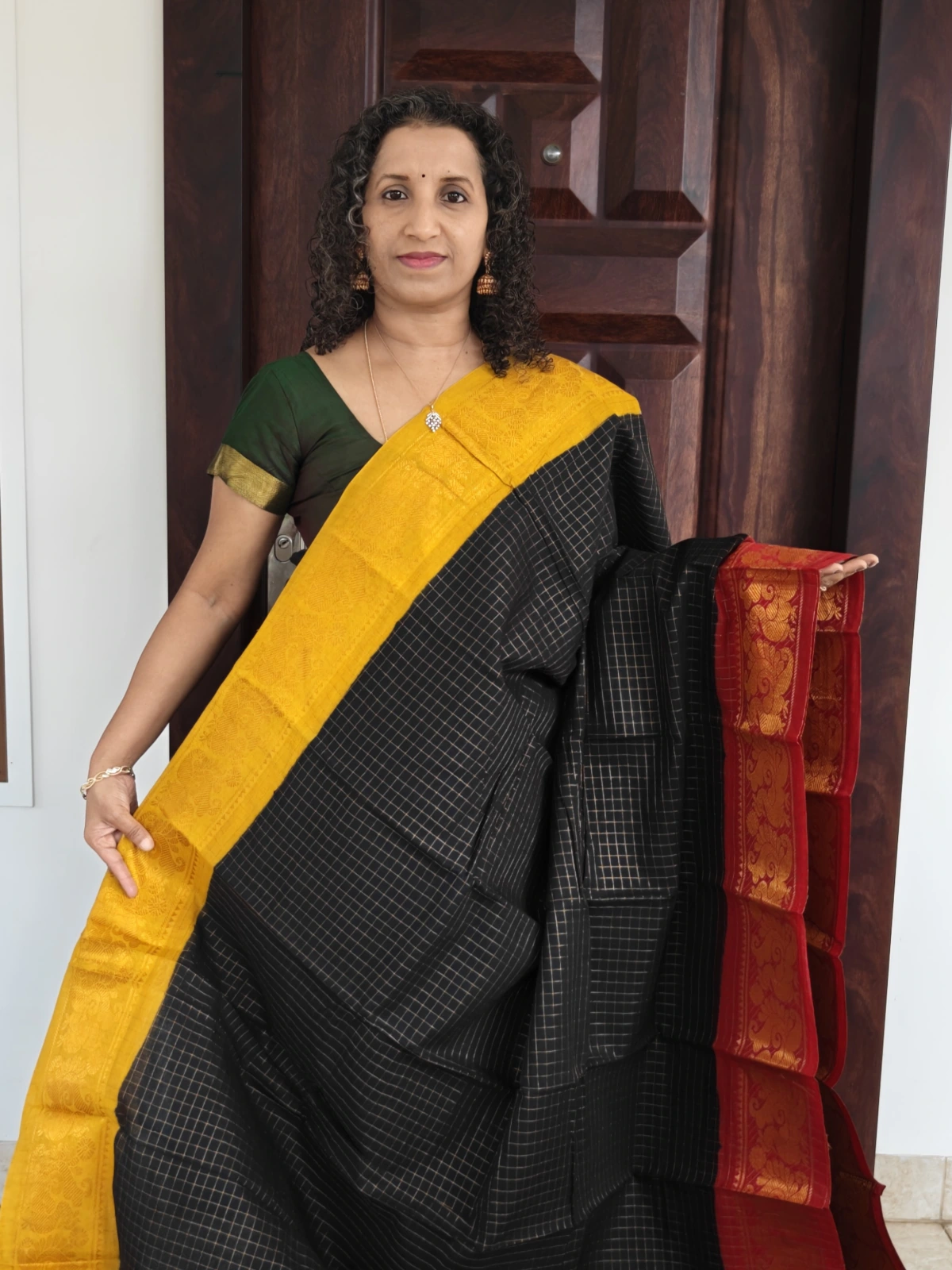 Black Kattam Mustard And Red Ganga Jamuna Border Sungudi Cotton Psc042 1A